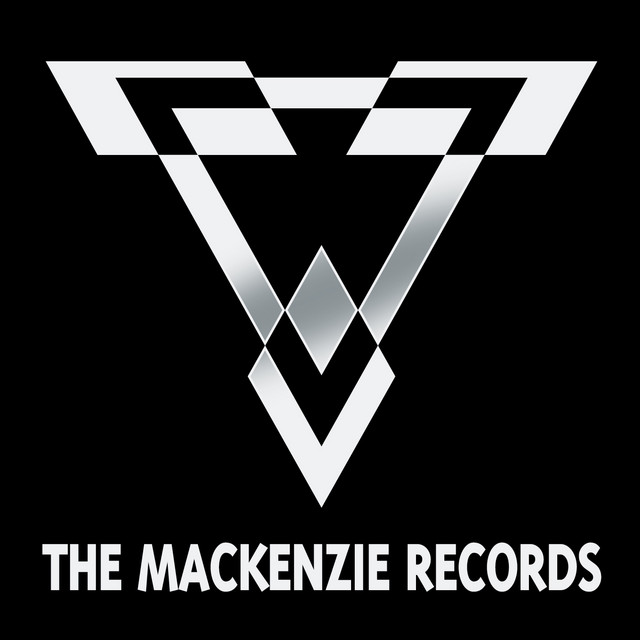 Mackenzie Feat. Jessy - Innocence