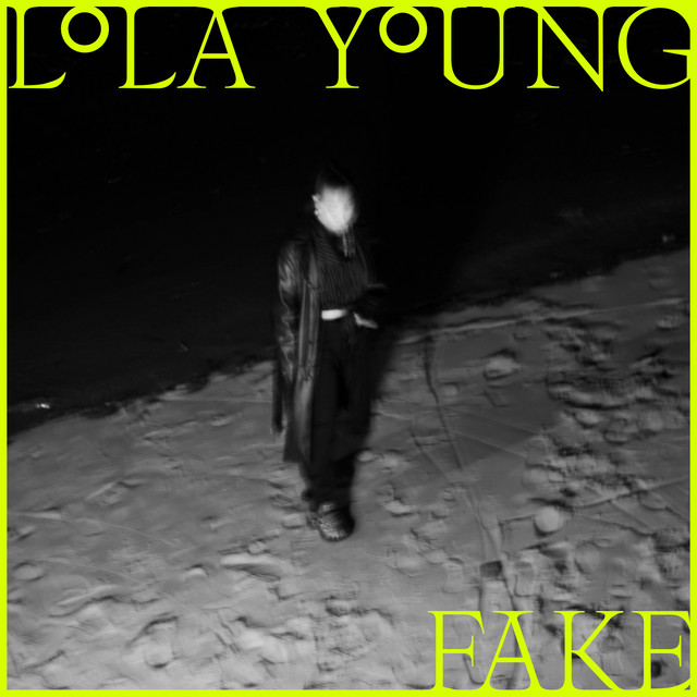 Lola Young - Fake